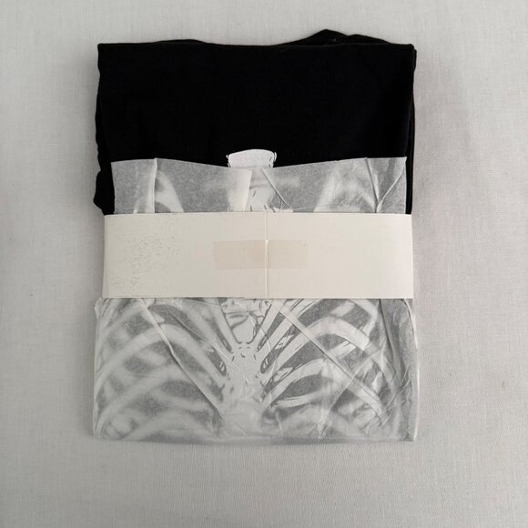 Halloween Skeleton T Shirt Size Large Black White Ribcage Graphic Tee Costume - Picture 3 of 7